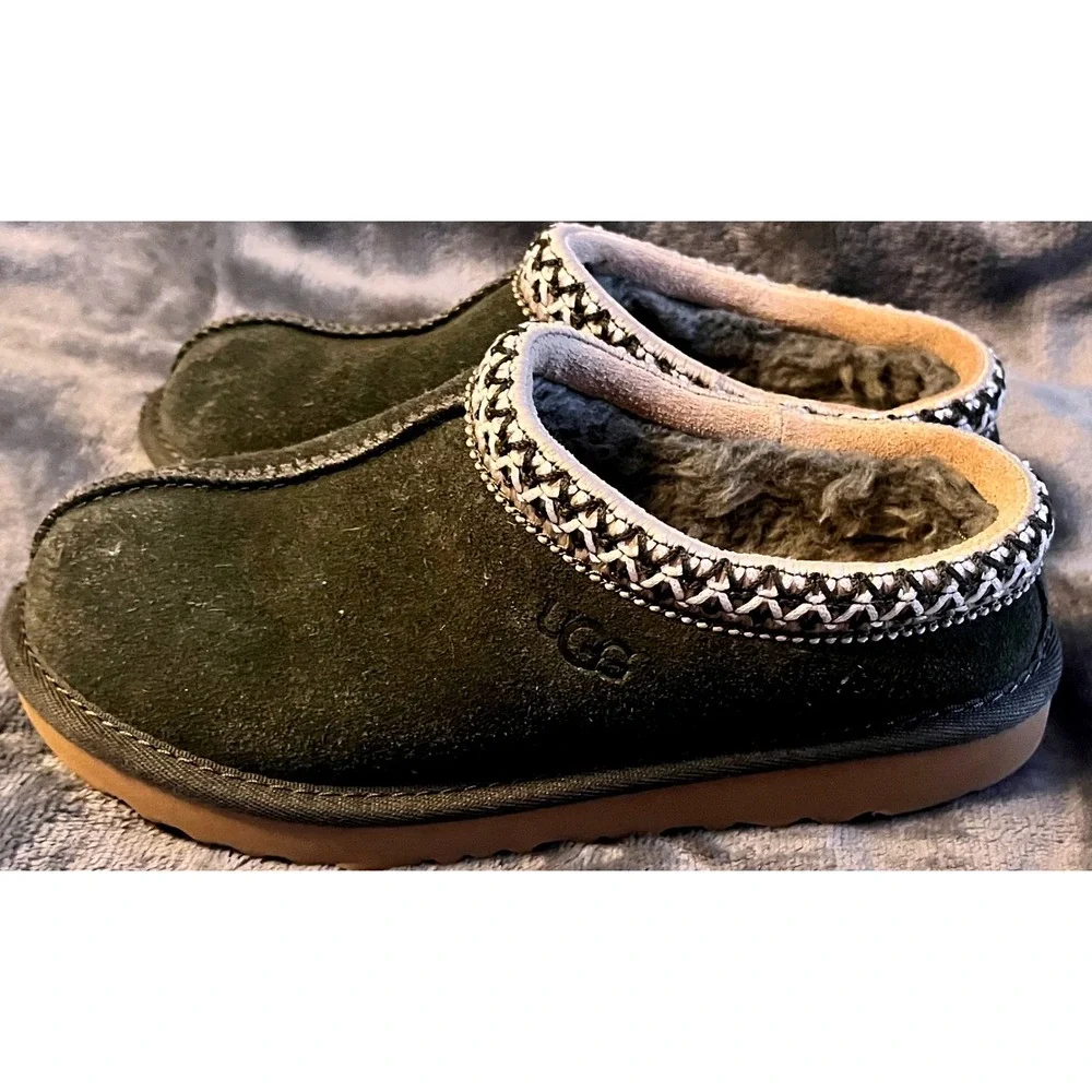 UGG Tasman Olive Green Suede‎ Kids Slippers Shoes 1019066K Size 1Y